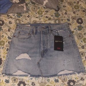 Levi distressed Skirt